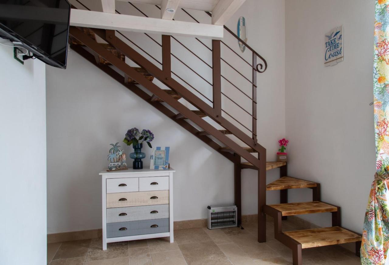 Il Casale Di Punta Prosciutto Bed & Breakfast Luaran gambar