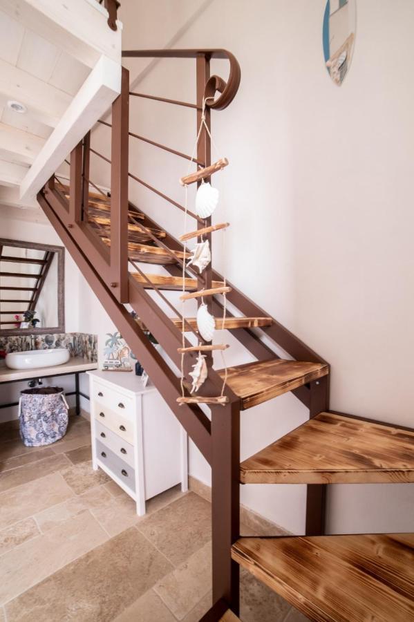 Il Casale Di Punta Prosciutto Bed & Breakfast Luaran gambar